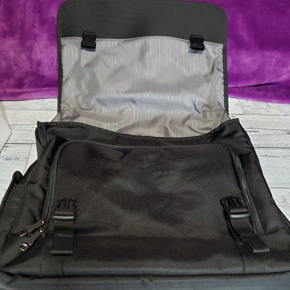 NWT Samsonite Perfect Fit Laptop Computer Messenger Travel Bag Black - Picture 5 of 16